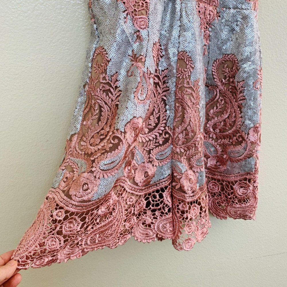 DRESS THE POPULATION Sabrina Lace Sequin Romper - Picture 6 of 10